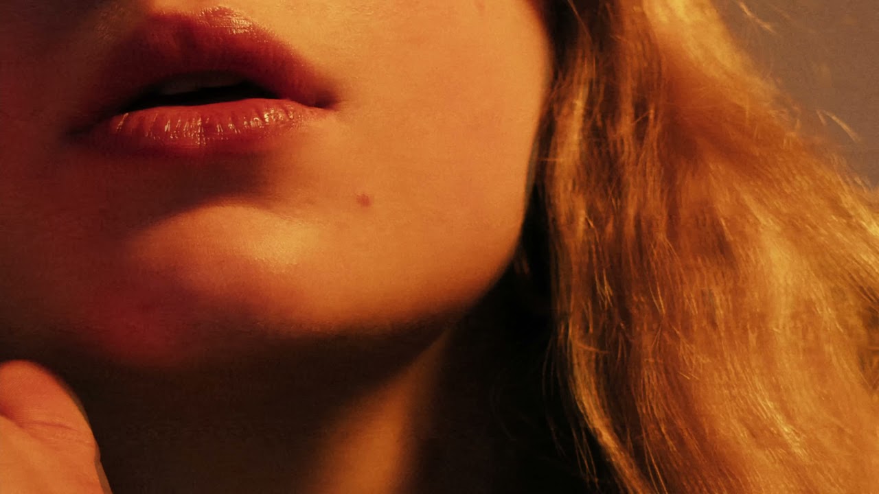 Kat Edwards - Safety (Visualiser)