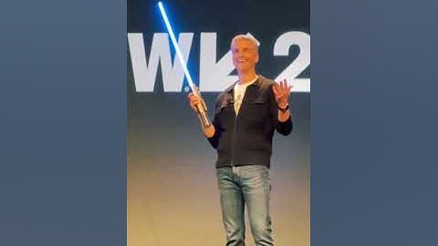 Disney’s Retractable Lightsaber is Crazy! 🤯