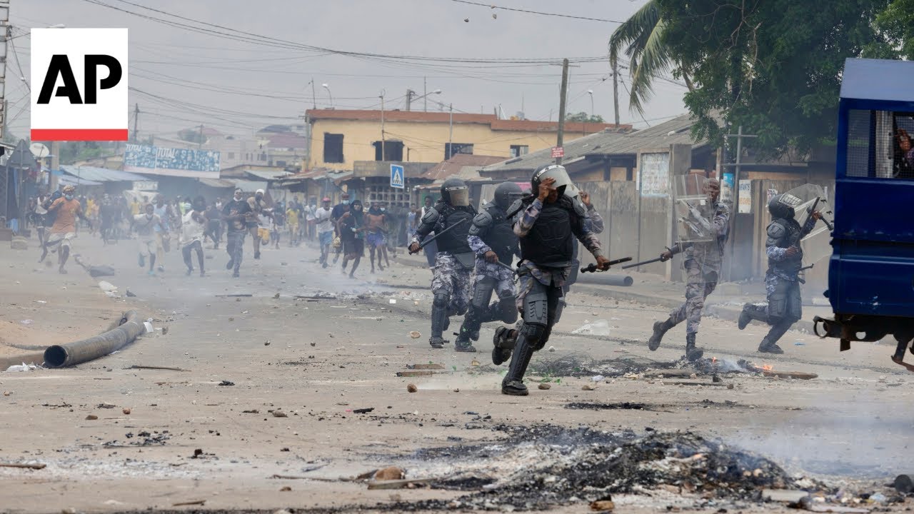 Clashes break out in Togo as protesters call for president's resignation
