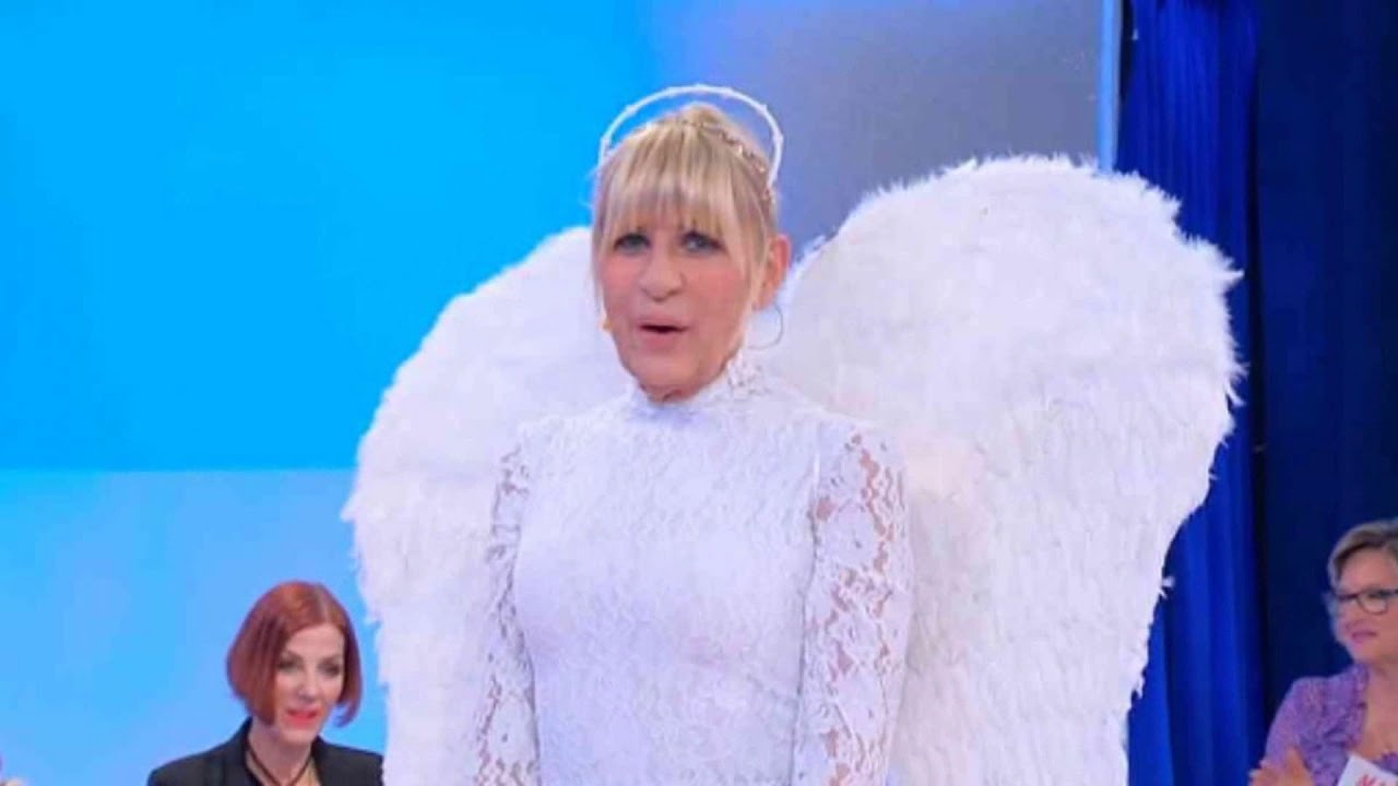 Vestita era un angelo YouTube Vestita era un angelo YouTube