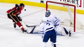 Maple Leafs’ Andersen slides over to makes fantastic skate save