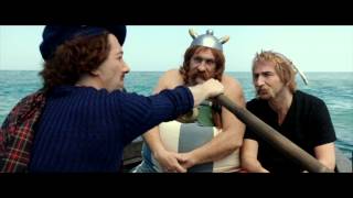 ASTÉRIX Y OBÉLIX AL SERVICIO DE SU MAJESTAD - CLIP 1