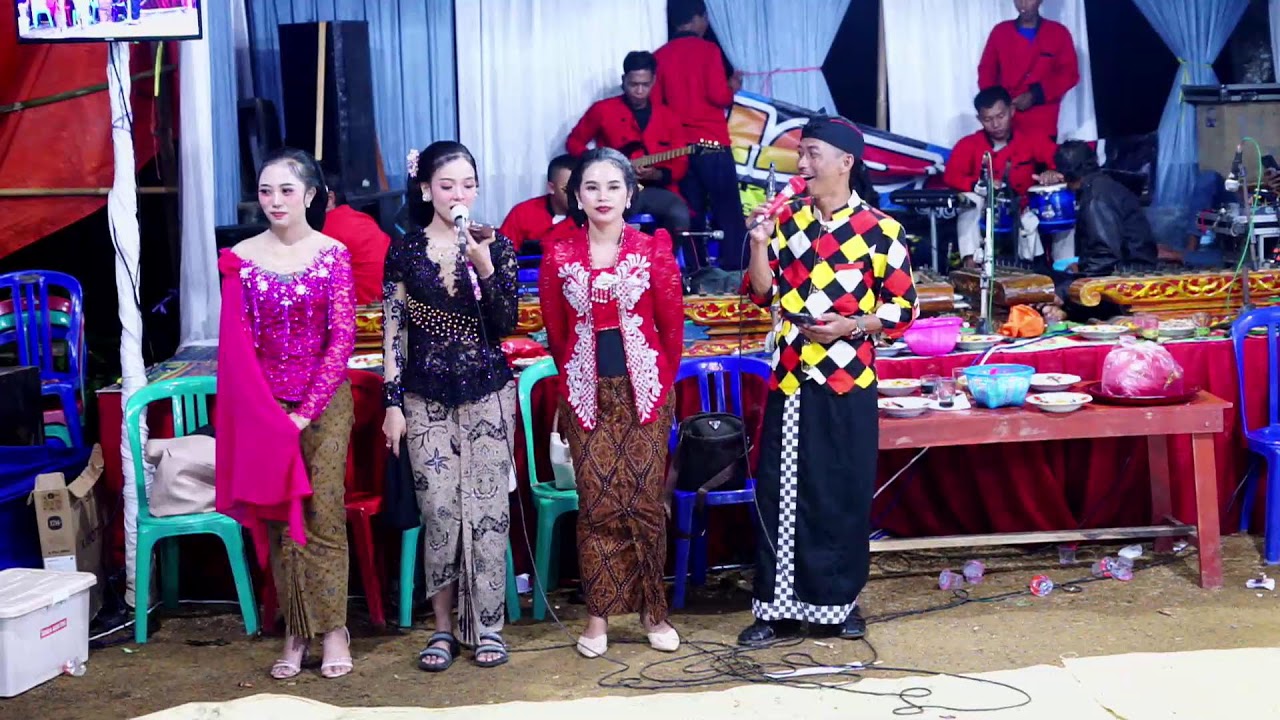 Live Malam Kiss Entertainment diKediaman Bpk Saiman Ibu Rini Kawis Plandon Mrayan RPRO AUDIO