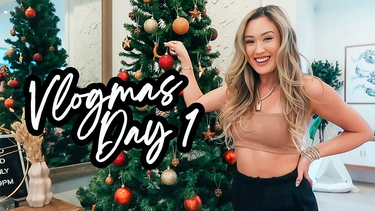 Oh Sh*t We're DOING DAILY VLOGS | Vlogmas Day 1
