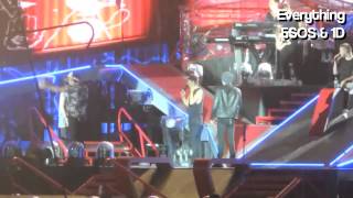 One Direction singing Covers in Where We Are Tour 2014