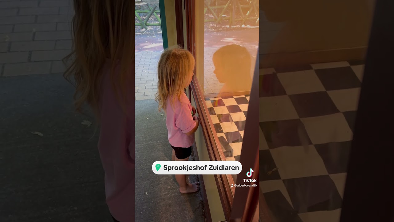 Sprookjeshof Zuidlaren  meezingen over de Zuidlaarder bol,