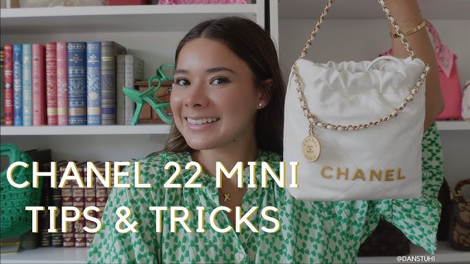 UNBOXING: 2023 NEW CHANEL 22 MINI BAG: UP CLOSE / WHAT FITS INSIDE / HOW TO  WEAR IT! 