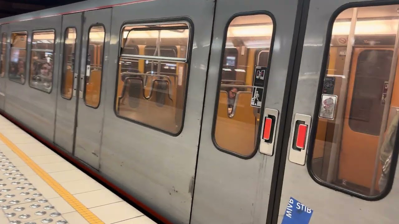 BN-ACEC M3 (139) op Lijn 6 te Beekkant