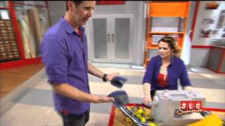 Spray Glue Is An Issue | Craft Wars