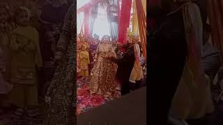 #youtubeshorts sara pind Di nuia Bich sonia #dance