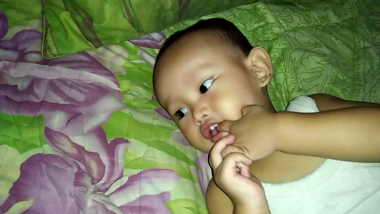 Adek mimik susu apa? - YouTube