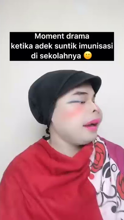 KETIKA ADEK SUNTIK IMUNISASI DI SEKOLAH 🙂 (ig: yeolayres)