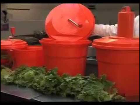 Dynamic - E004 - 5 Gallon Manual Salad Spinner with Sealed Cover