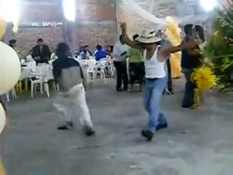2 Drunk Mexicans Dancing