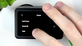 How do I customize the Quick Switch (QS) button on the DJI Osmo Action 6