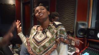 Video thumbnail of "Yemi Alade x Sauti Sol - (Africa) Studio Session"