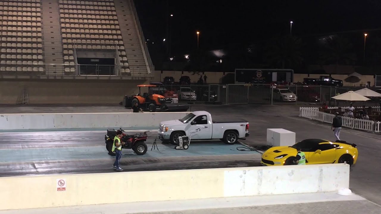 Yas Drag Nights Christmas Eve