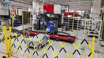 Yaskawa robot, supporting our linear rail, is applied to automatic bending process.