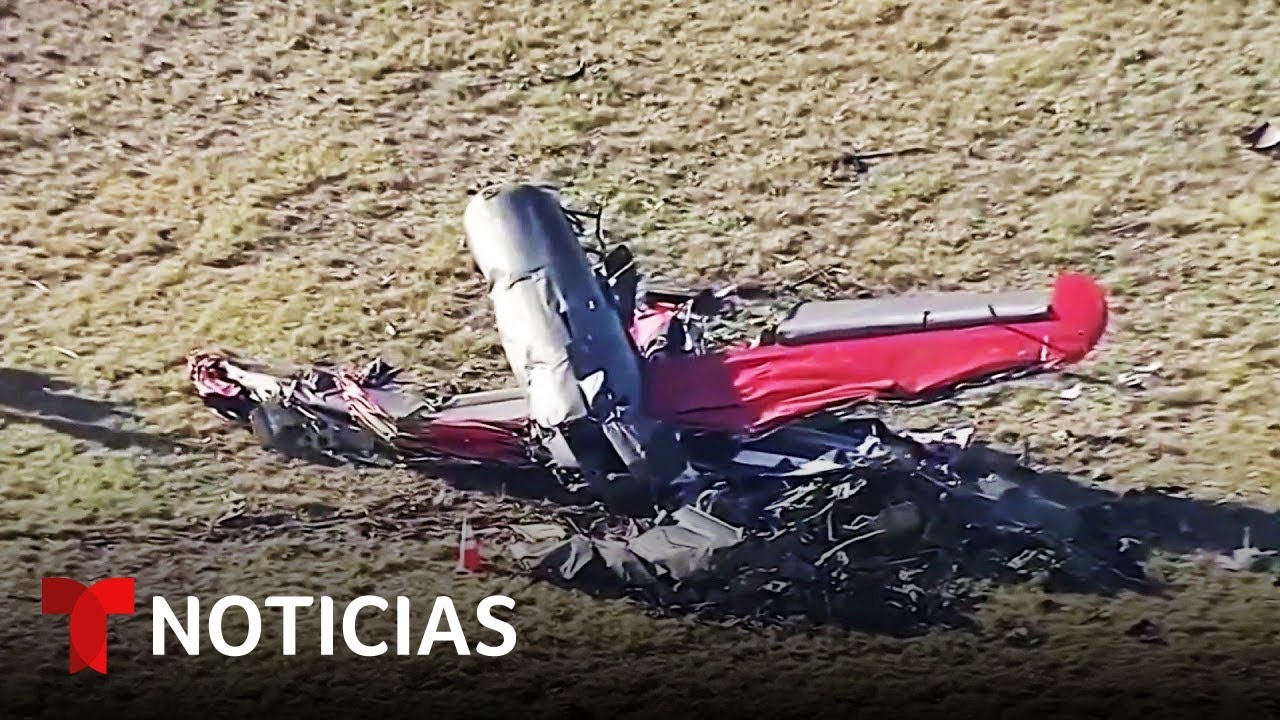 Identifican a dos víctimas del choque de aviones en Dallas Noticias