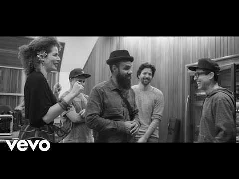 Vanessa Da Mata - Gente Feliz (Sinceridade) [Videoclipe] ft. BaianaSystem