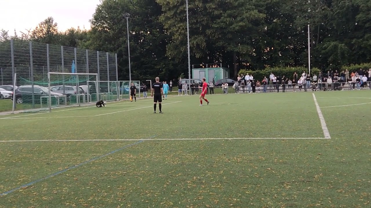 VF Pokal KFV Kiel: Inter TS Kiel  vs. SVE Comet 11m-Schießen Lukas Losch hält gegen Phil Baumgarn