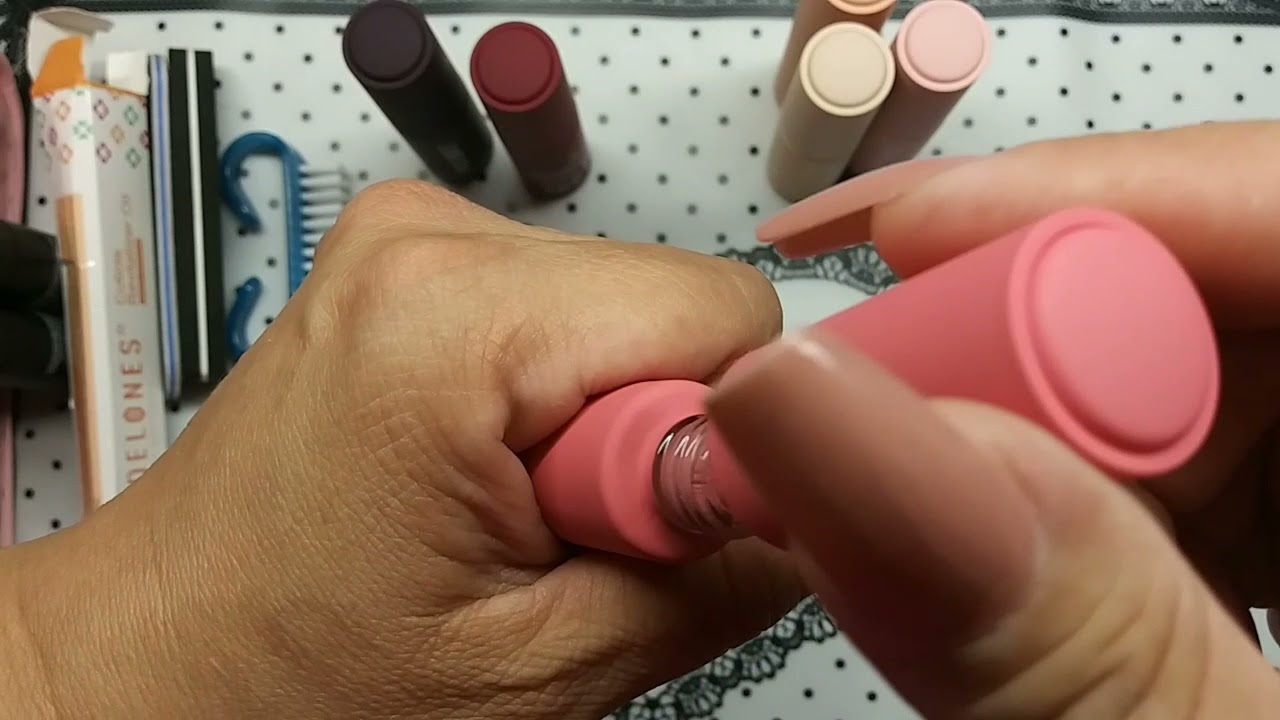 ModelOnes//Modelones Pink Lipstick Gel Polish Kit Review and Swatch