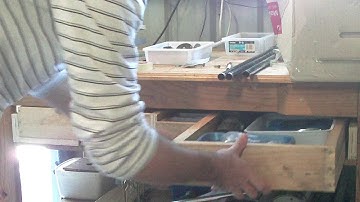 how to add easy drawers to any workbench