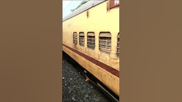 Howrah kalka netaji express with wap4[] Netaji express very haunted  and dangerous coach😱😱
