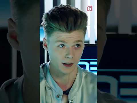 Когда пытаешься объяснить маме, почему носишь лапки и ушки #фэс #сериалслед #юмор #детектив