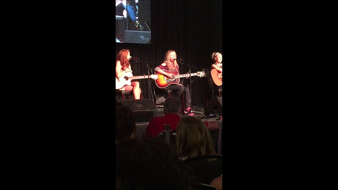 Deana Carter "did I shave my legs for this" CMA FEST 2015