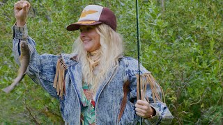 Head Trip Episode 1 Elizabeth Cook s Journey to Fort Desolation Fest