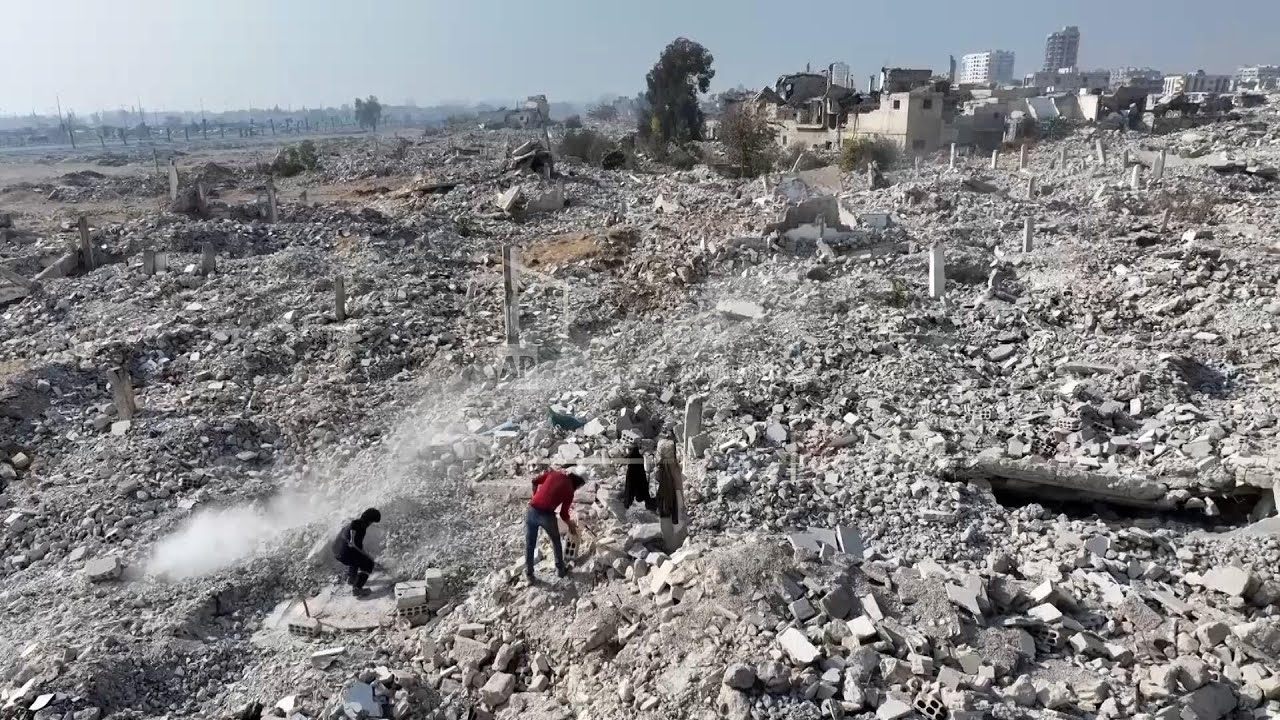 Displaced and freed Syrians return home but struggle to find their ...