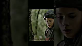 Hayran Ve Şaşkın Bakışları