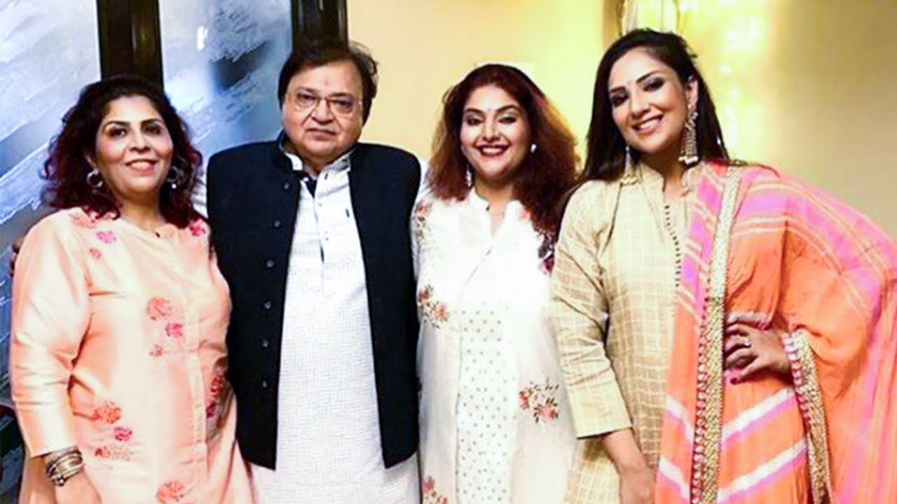 Famous Bollywood Actor Rakesh Bedi With His Daughters and Wife YouTube