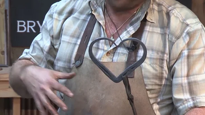 Forging a Horseshoe Heart with Singing Blacksmith ...