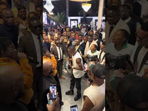 Tazama Shabiki Alivyolia Kukutana Na Mbosso 