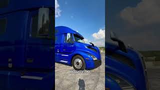 Volvo VNL vs Peterbilt 389 #volvo #volvovnl #peterbilt #peterbilt389