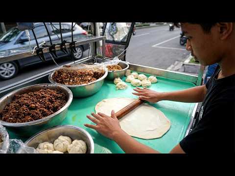 Sizzling Hot! Witness the Art of Freshly Baked Huoshao on China Streets!