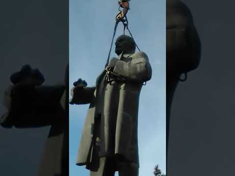 Памятник Ленину снесли в Георгиевске