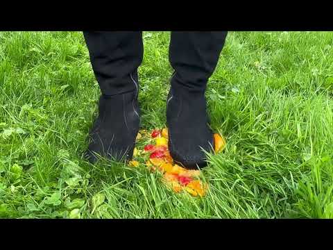 Tomato crushing in boots. Part 1.
