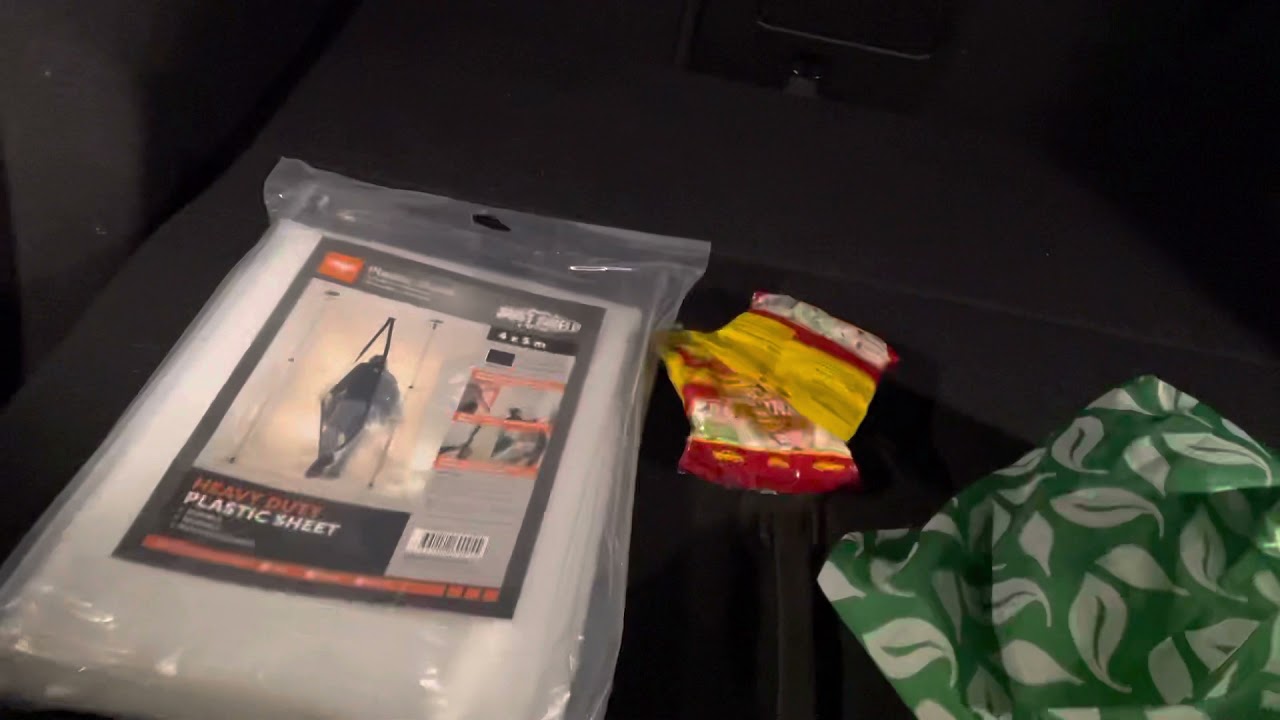 Köpt byggplast till bakrutan. XC70.