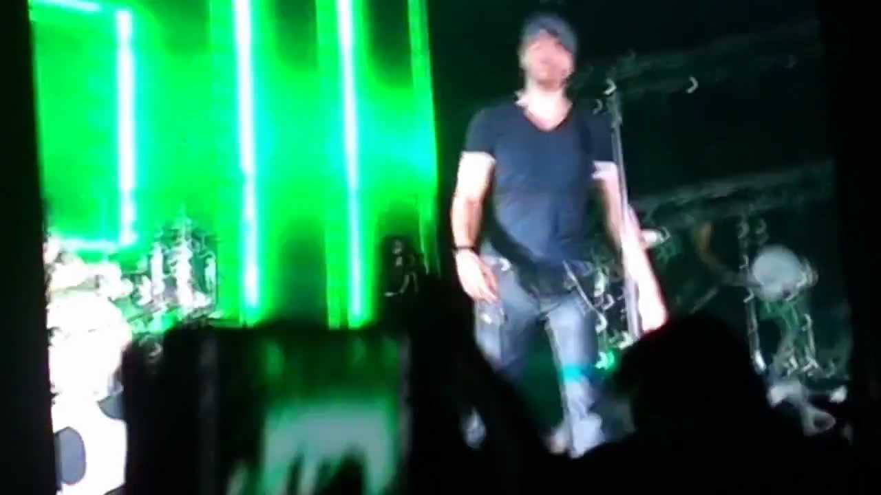 Tonight (I'm Lovin' You) - Enrique Iglesias Live in Delhi, India 2012