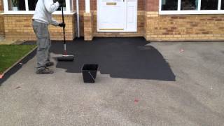 How To Refurbish A Tarmac Driveway - Www.yorkshiredrivewaycleaning.co.uk.