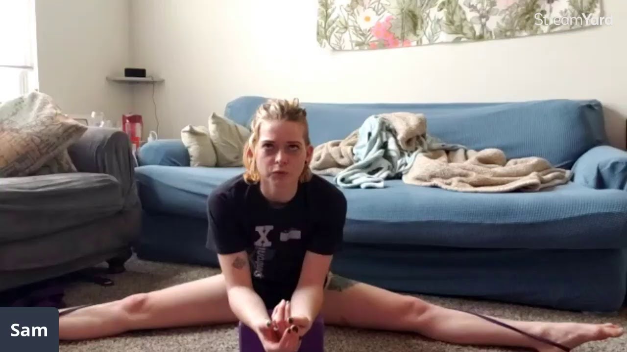 Stretched Sam's Sunday Stretch Sesh with Sam - More splits! - YouTube