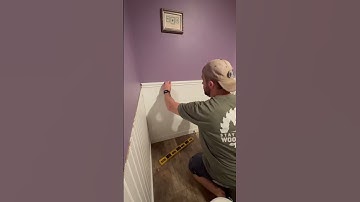 How to install beadboard into a bathroom. Super easy. #diy #howto #bathroomdesign #woodwork