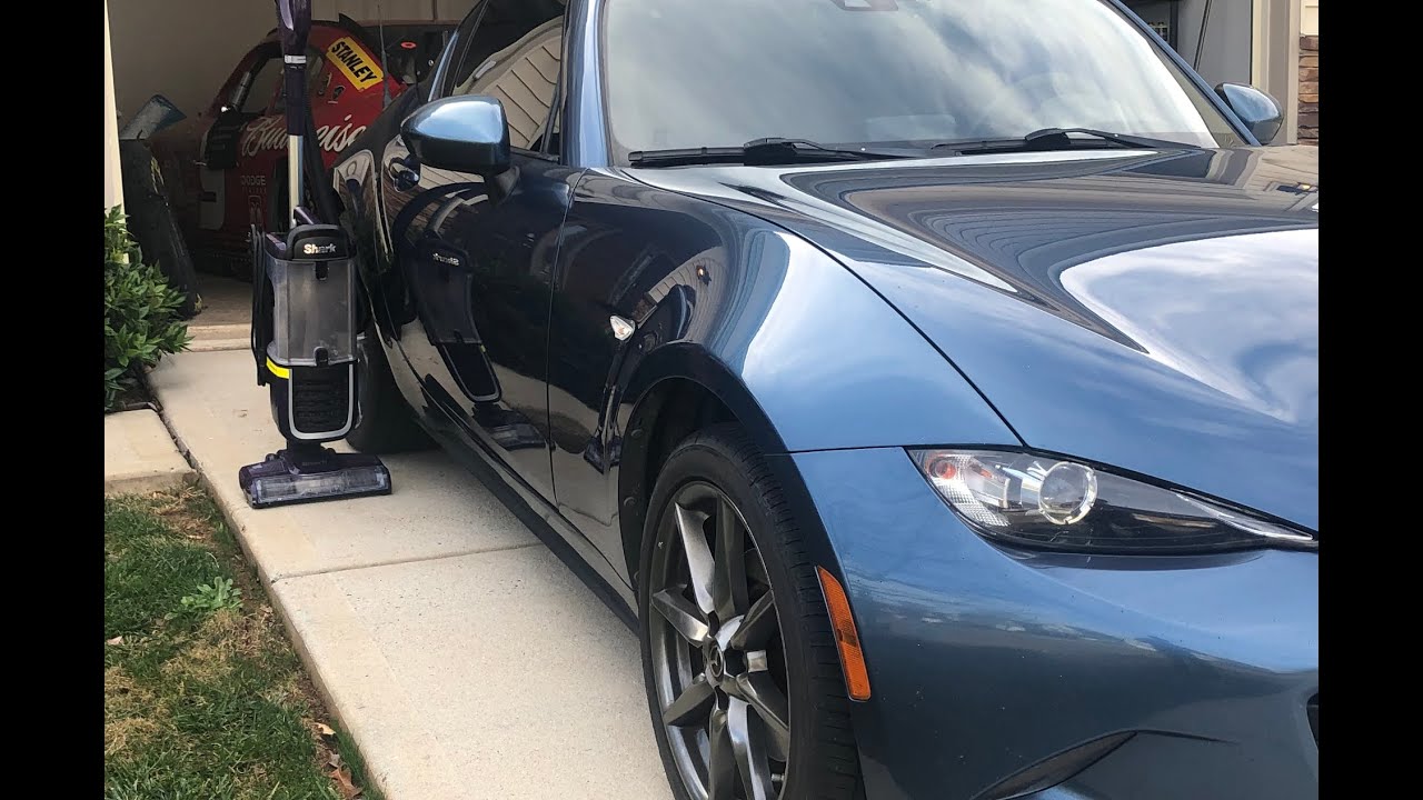 Cleaning the inside of my 2018 Mazda MX-5 Miata doesn't take long