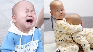 【超萌双胞胎】这俩人咋还交流起来了？【西西和柚柚呀】#cutebaby #funny #萌娃 #搞笑