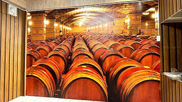 Thi Công Tranh Dán Tường 3D Hầm Rượu Tây Và Kệ Rượu Truyền Thống.