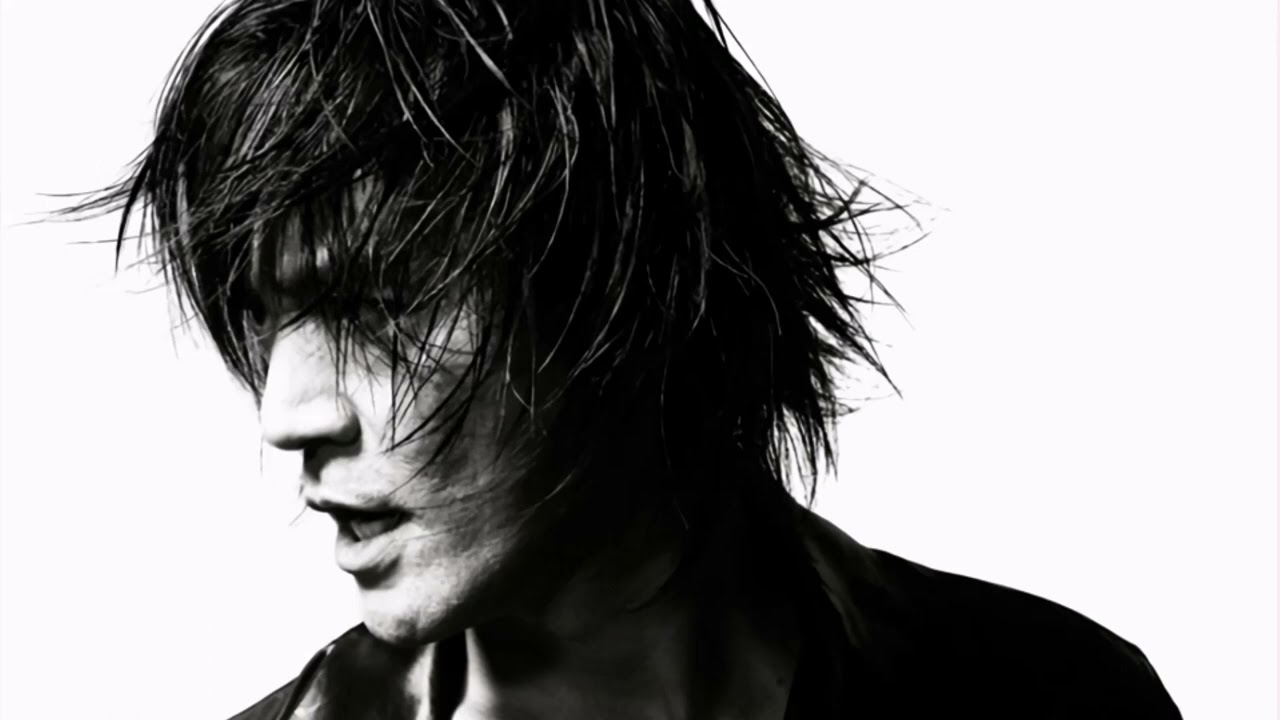 氷室京介】 HEAT - YouTube