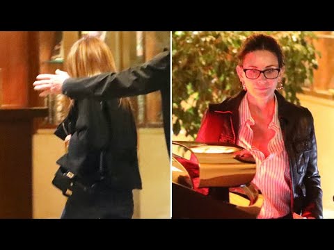 Vídeo: La Més Maca Jennifer Aniston S’amaga Dels Paparazzi: Foto